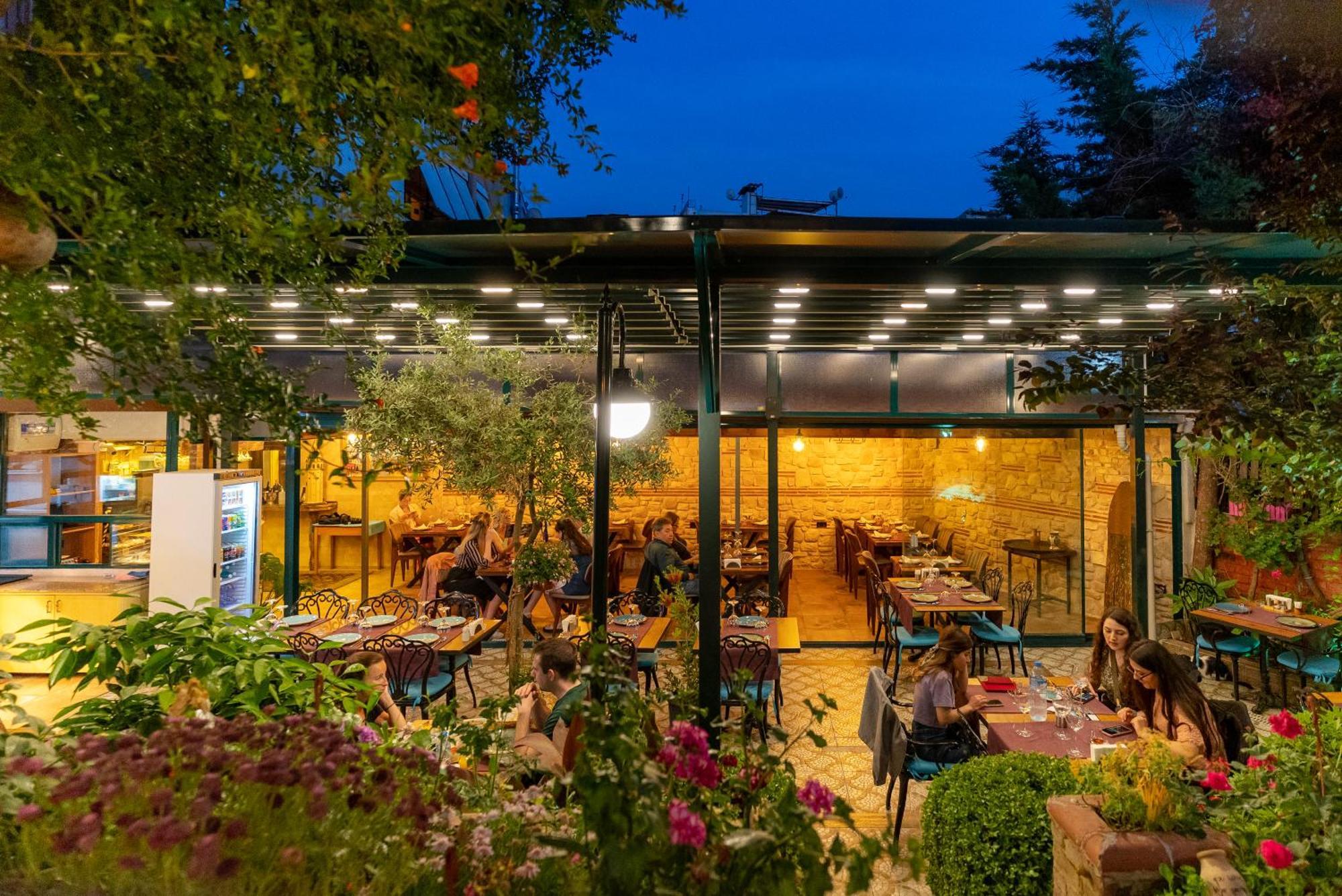 Olive Garden Apart Hotel Стамбул Экстерьер фото